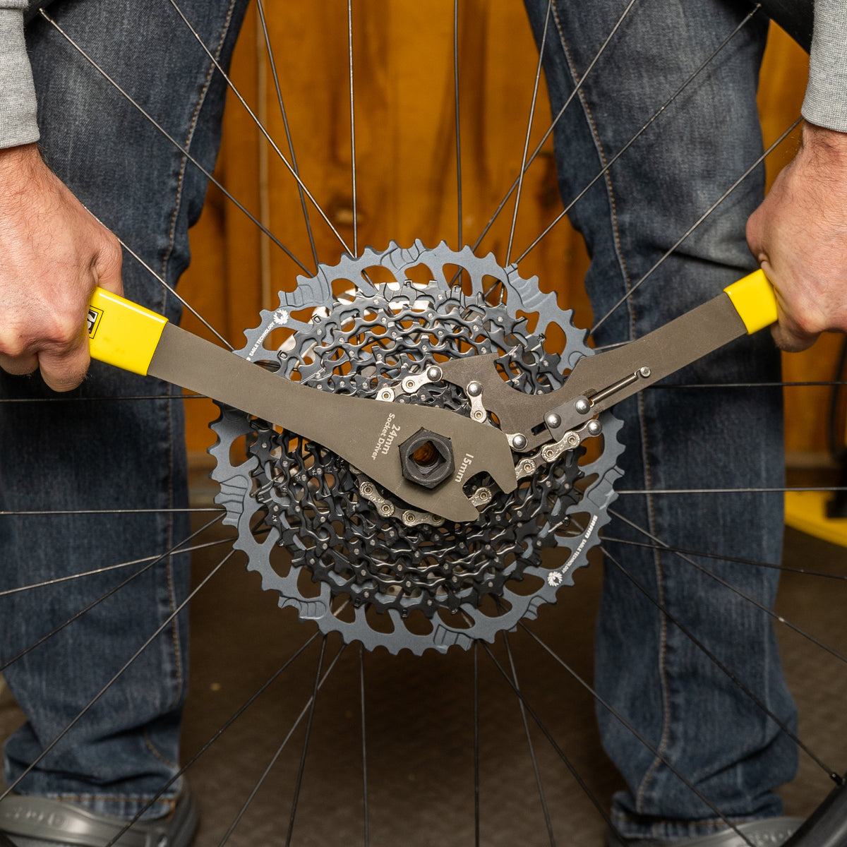 Pro Chain Whip – Pedro's NA - Main Image